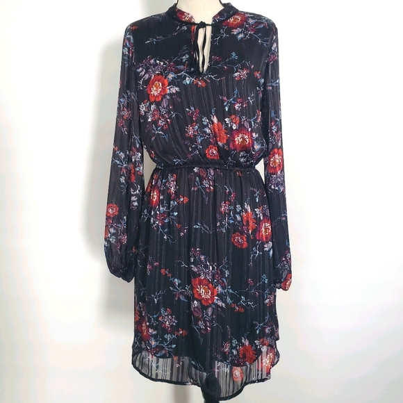 Dark floral dress - Picture 1 of 6